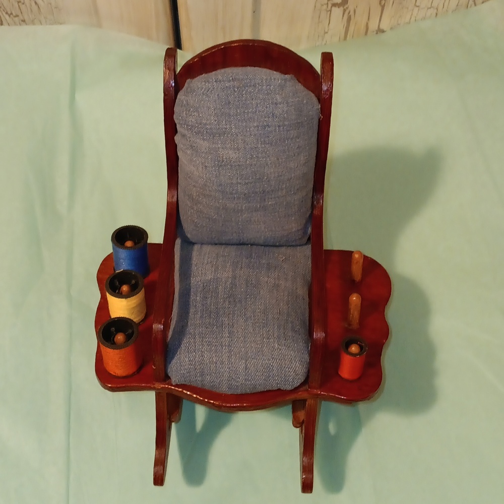 Pin Cushion * Vintage Rocking Chair Pin Cushion / Thread Spool Holder - Picture 6 of 6